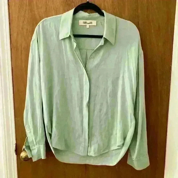 Diane Von Furstenberg Tops - Diane Von Furstenberg Silk Button Down Top